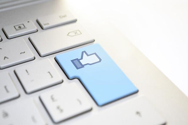 Facebook Like Keyboard Enter Button  - athree23 / Pixabay