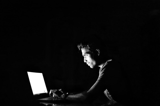 Hacking Cyber Blackandwhite Crime  - iAmMrRob / Pixabay